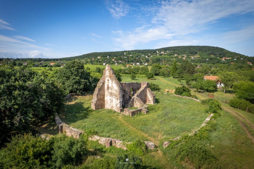 ecséri templomrpm, kirándulóhely Balaton-felvidék