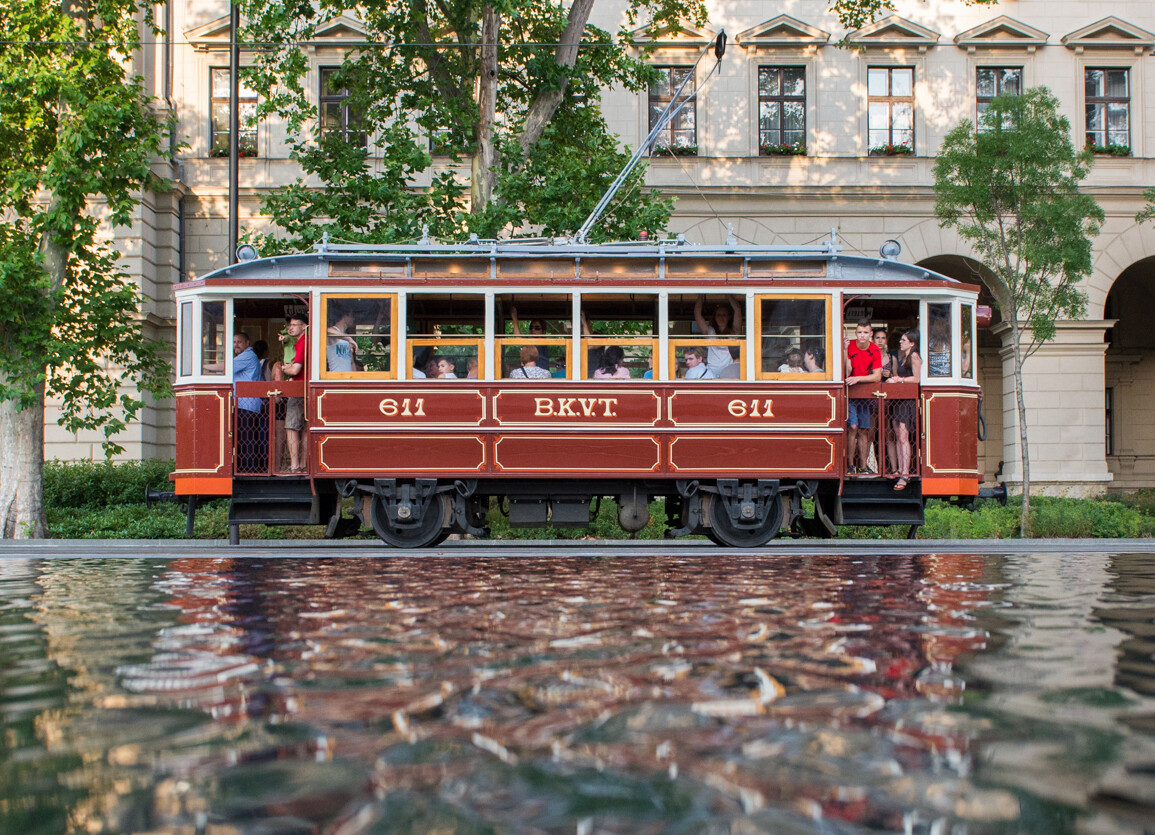 611 nosztalgiavillamos