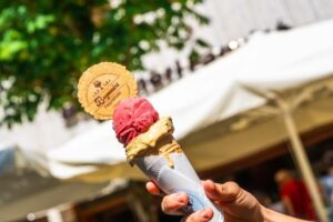 Bagaméri Fagylaltozó fagyizó a Balatonnál