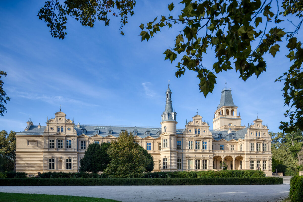 Szabadkígyós, Weckeheim-kastély