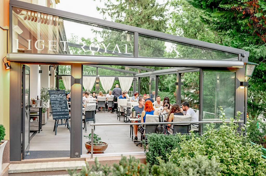 Liget Royal Restaurant étterem a Balaton északi partján