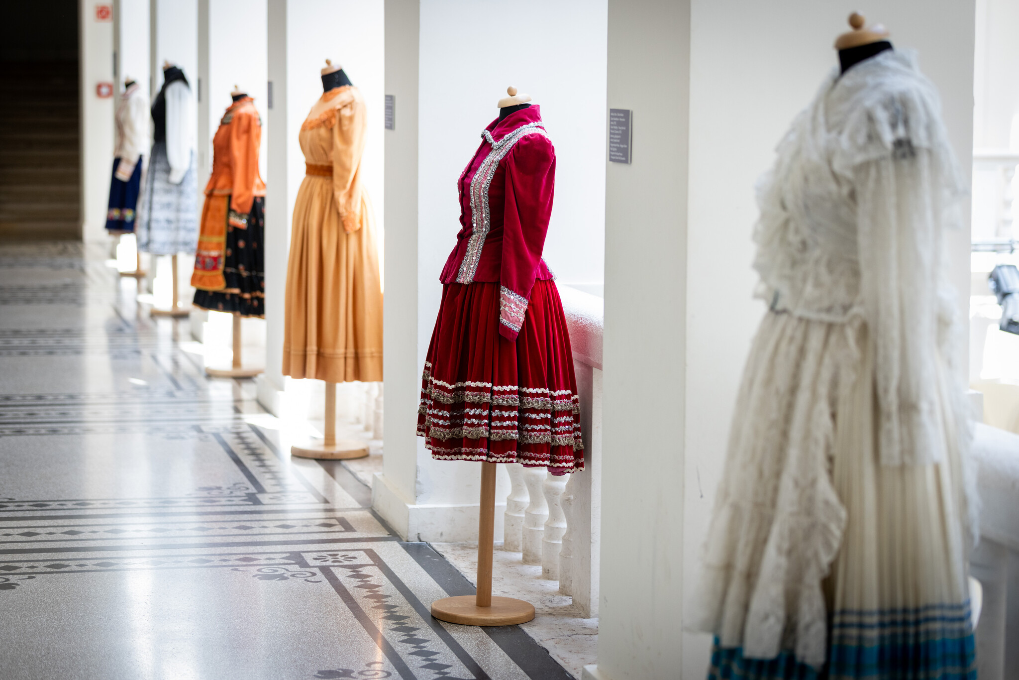 Art Highlights: 5 Exhibitions to Discover this Summer