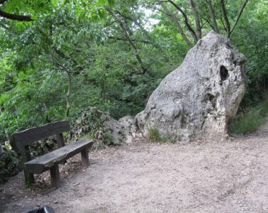 Kecske-hegyi kőoroszlán, Oroszlán-szikla