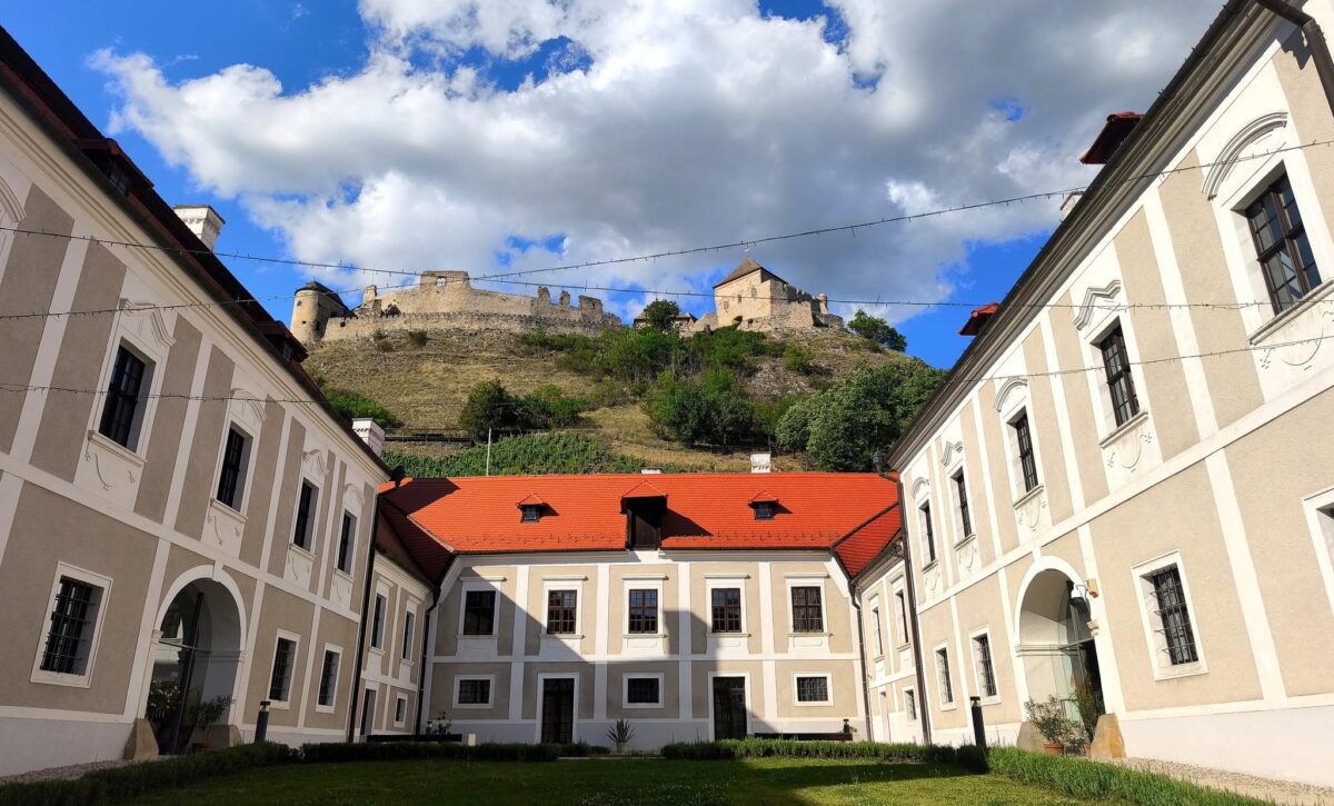 Sümeg, Püspöki Palota augusztus 20 a Balatonnál