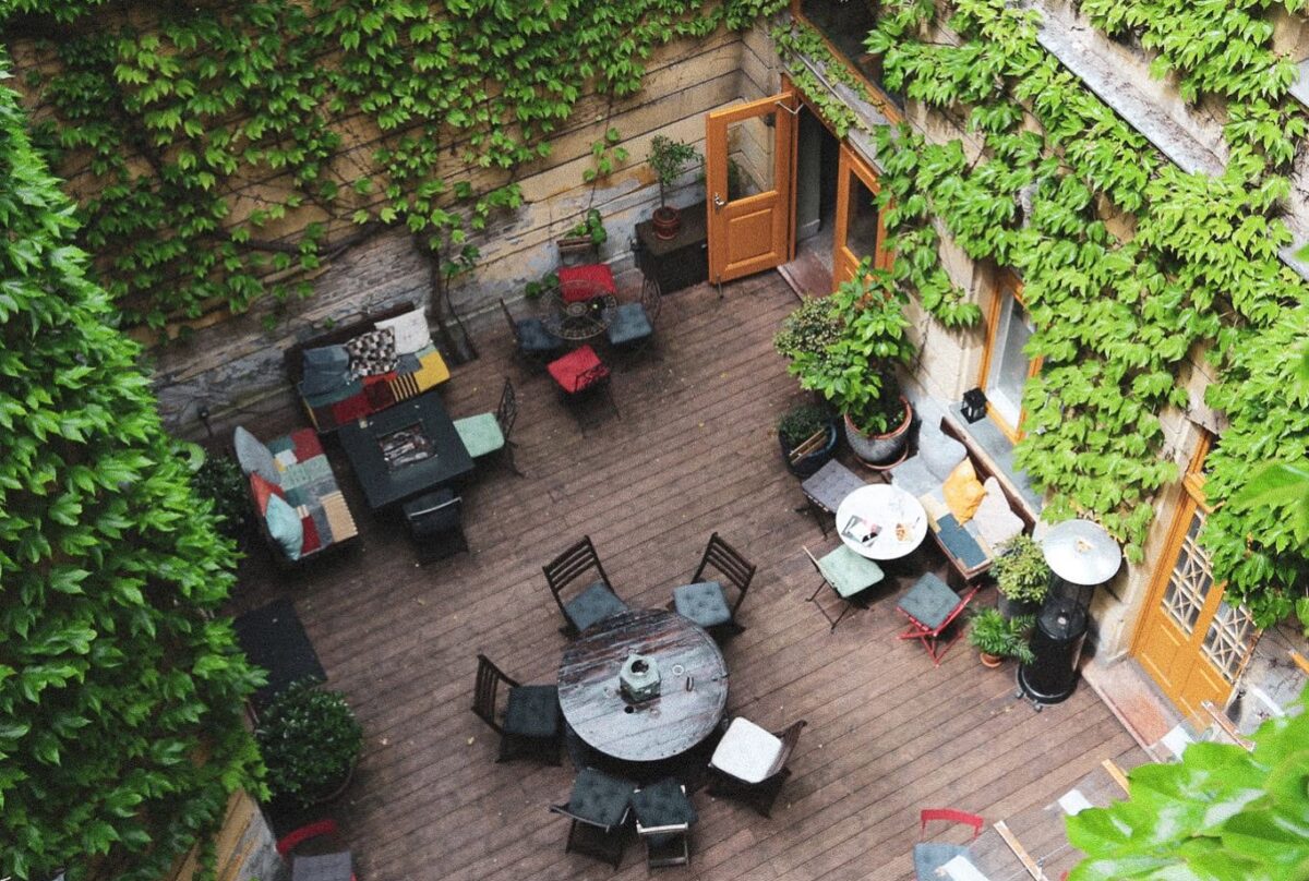 Brody House kávézó belső udvar Budapesten