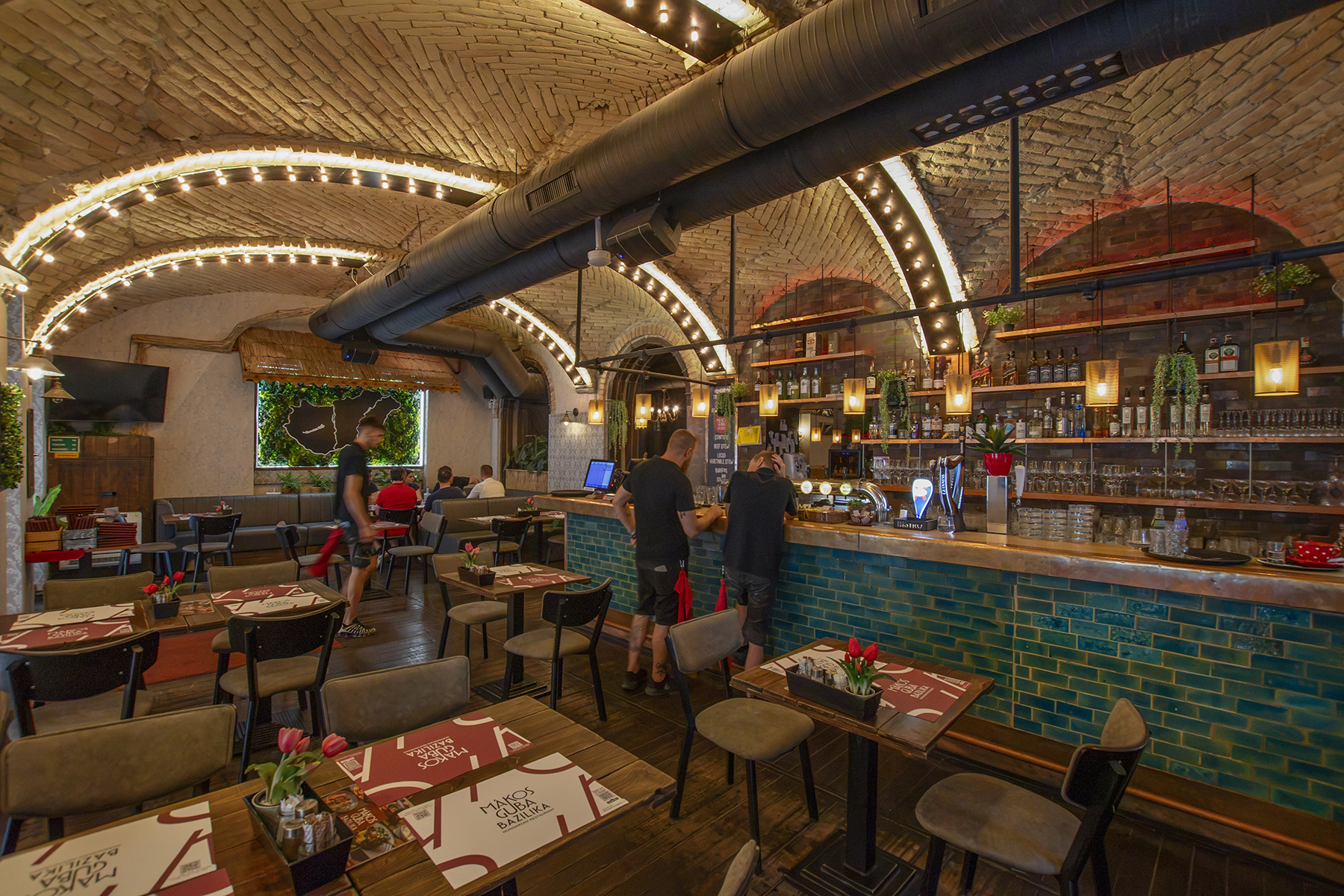 Taste the Season: 8 Unmissable Budapest Culinary Hotspots This Autumn