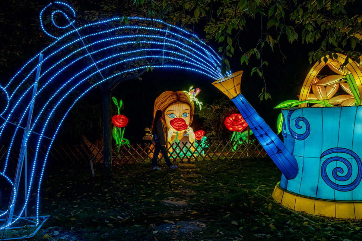 Garden of Lights 2026 A Szépség és a Szörnyeteg fénypark fénykiállítás Budapesten