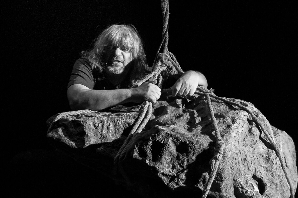 Tudod. hogy nincs bocsánat József Attila Nemzeti Színház Hobo